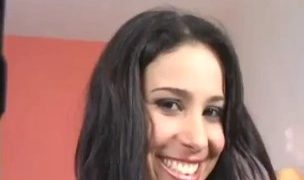 拉丁女同的愛撫性愛生活